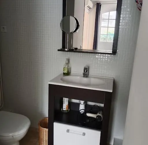 T2 Climatise Avec Jardin Privatif Et Stationnement Apartamento *
