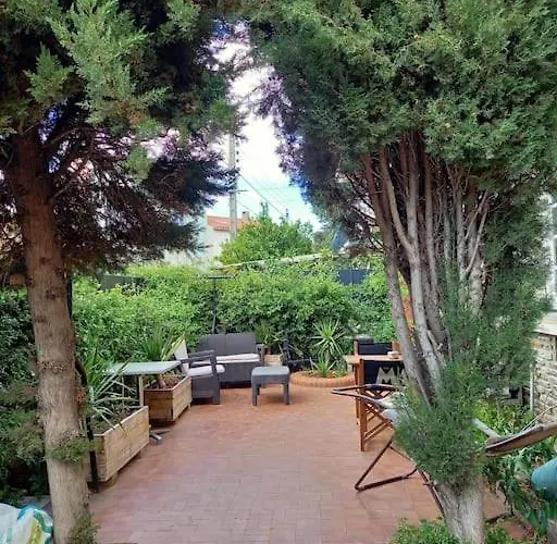 T2 Climatise Avec Jardin Privatif Et Stationnement *